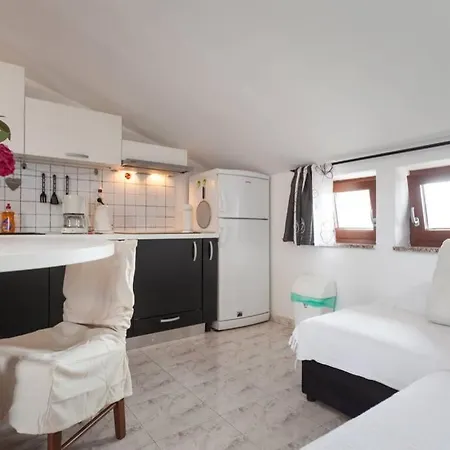 Apartment Sea View For 2